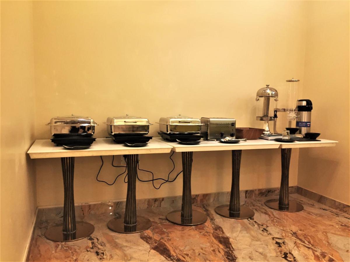 Hotel Bharat 코타 외부 사진