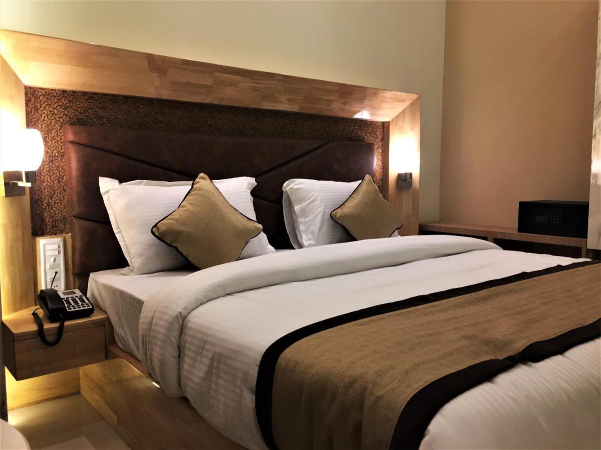 Hotel Bharat 코타 외부 사진