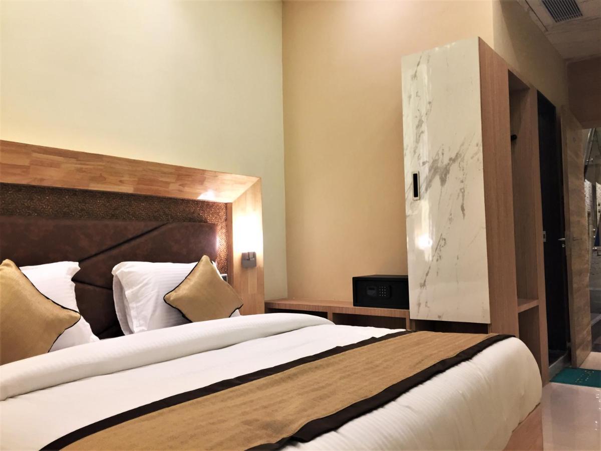 Hotel Bharat 코타 외부 사진